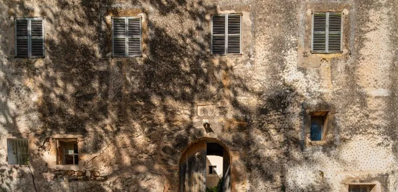 Historic estate with defense tower and 311 hectares with sea views near Estellencs — photo 3