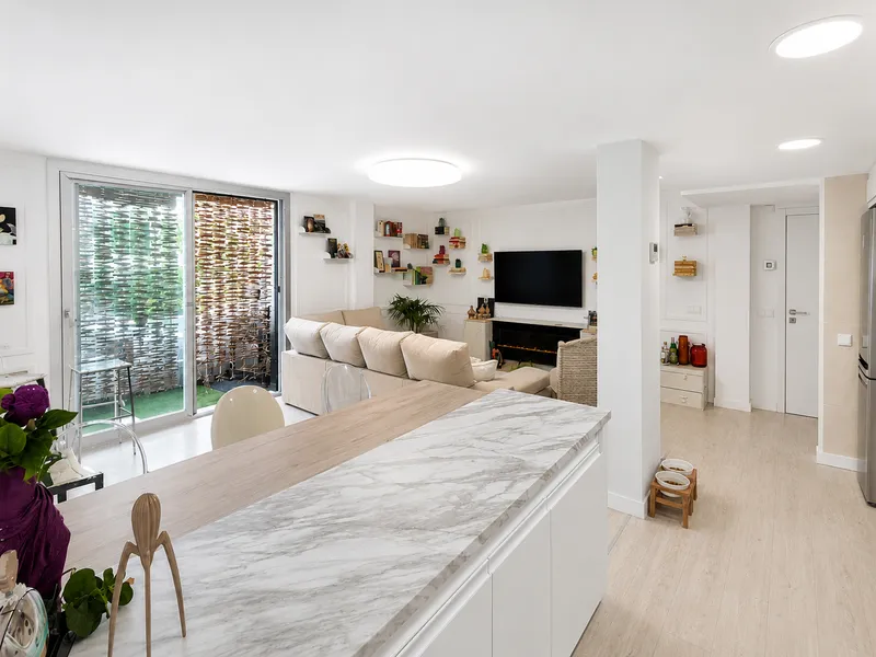 Modern Ground-Floor Apartment with a Private Garden in a Contemporary Residential Complex in Palmanova — photo 5