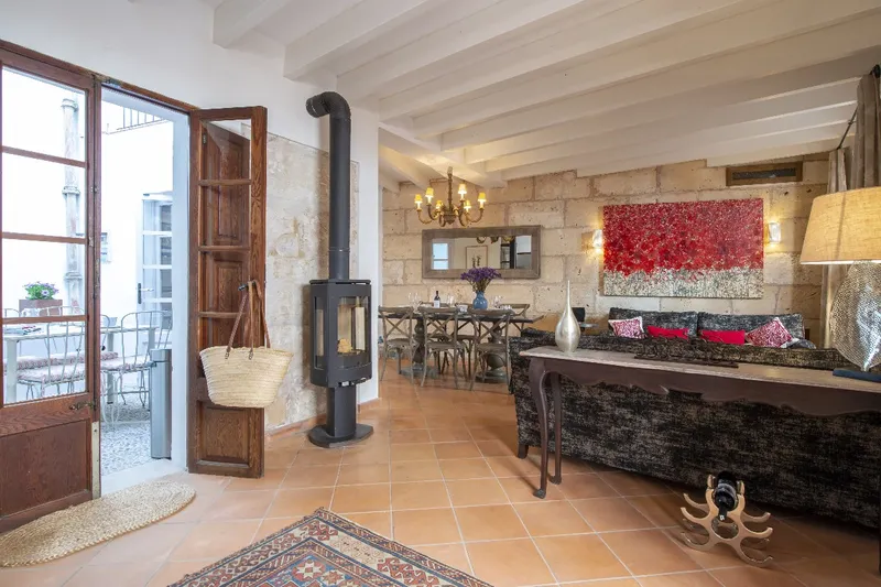 Traditional town house for sale in Pollensa with rental license — photo 2