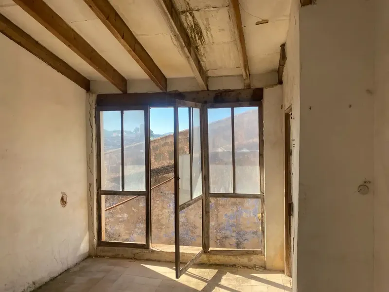 Traditional Majorcan house to renovate in Sant Joan — Basic project approved — photo 4