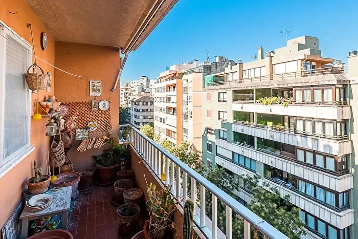 Piso en venta de 4 habitaciones, Ponent, Santa Catalina — photo 3