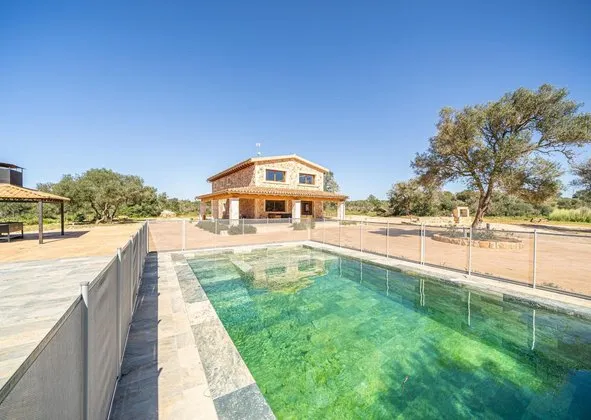 Estate in Carretera Ma-6014, Llucmajor Interior, Llucmajor — photo 1