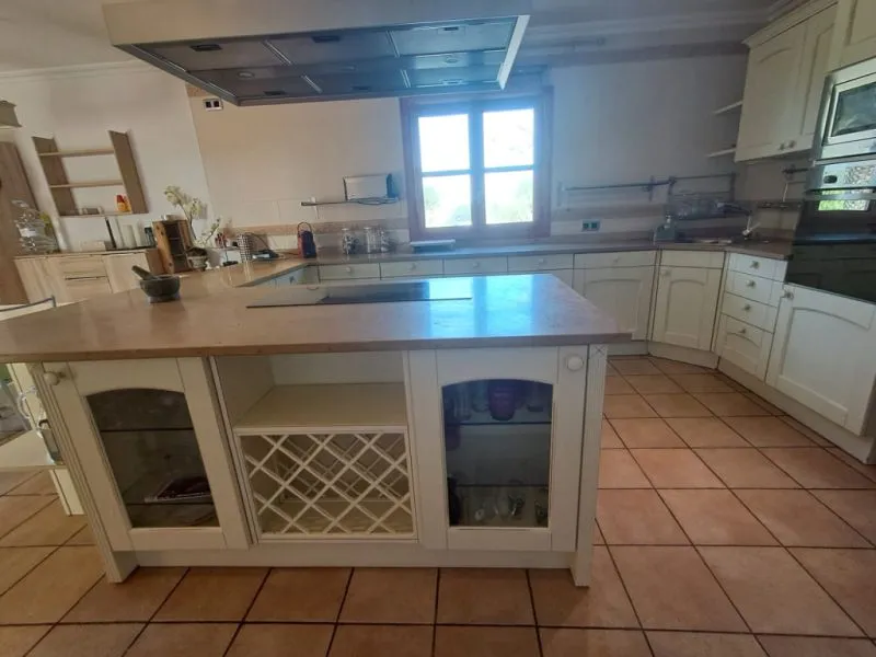 Impressive finca with guest wing, heating, pool near Felanitx - Petra -- F 64 — photo 4