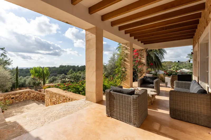 Idyllic country house property with sea views in Santanyi — photo 9