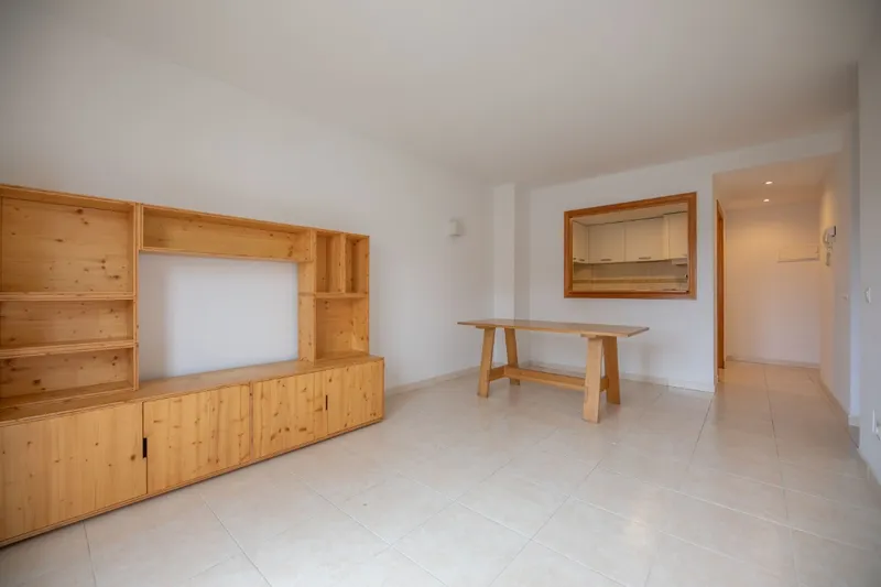 First floor apartment in Alaro to rent — photo 3
