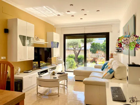 Exclusive detached villa with pool for sale in El Toro, next to Port Adriano — photo 8