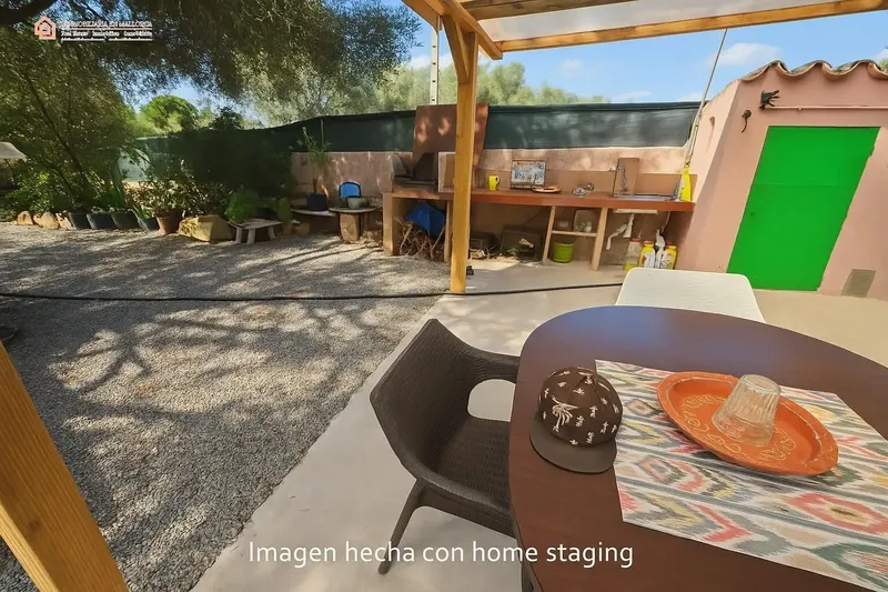 In the heart of southern Mallorca, just 8 km from the beaches of Es Trenc, Ses Covetes and Sa Ràpita, this rustic finca is located — photo 5