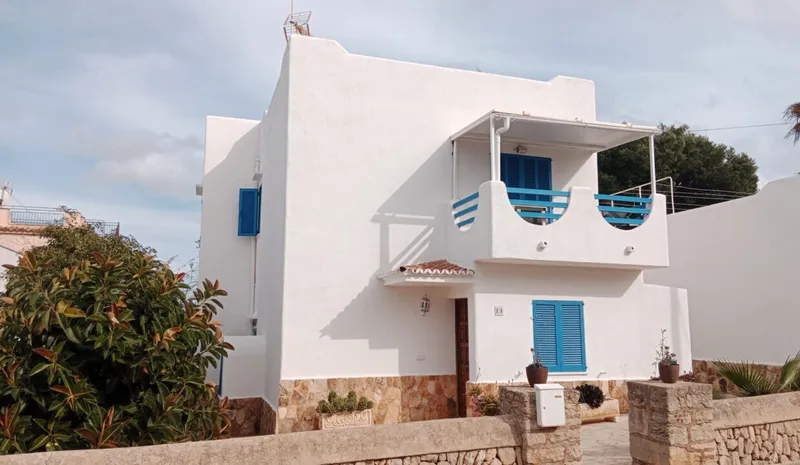 Charming House for Sale in Cala Llombards, Mallorca — photo 2