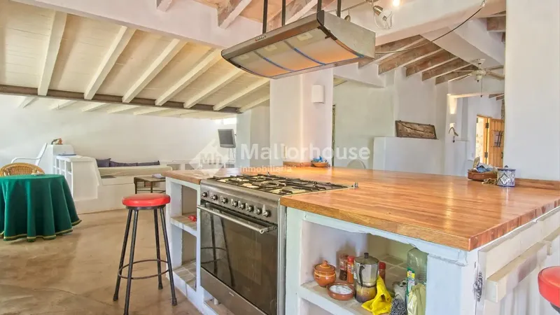 Mallorcan estate with 900 m2 built on 70,000 m2 plot — photo 5