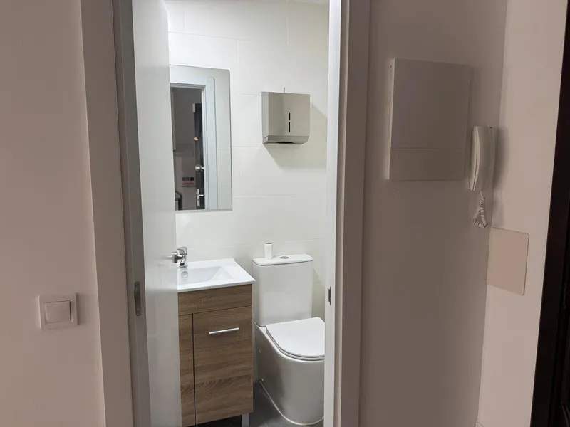 Business Premise - Palma de Mallorca (Marqués de la Fontsanta) , Built Surface 42m 2 , 1 Room, 1 Bathrooms. — photo 5