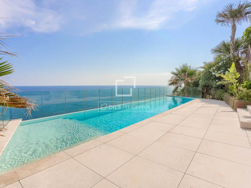 521m² house / villa for sale in Santa Ponsa — photo 1