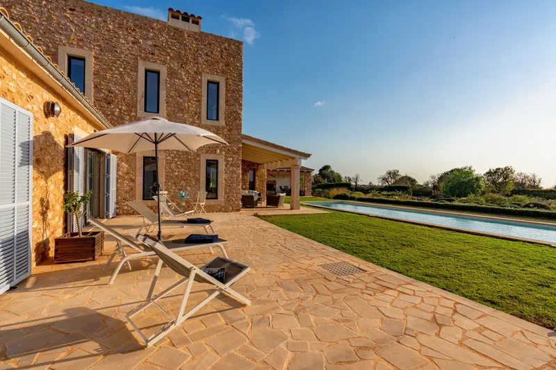 Self-sufficient finca with panoramic views and sustainable features near Ses Salines — photo 5