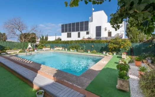 Spacious villa in Bahia Blava for sale to renovate with pool — photo 7