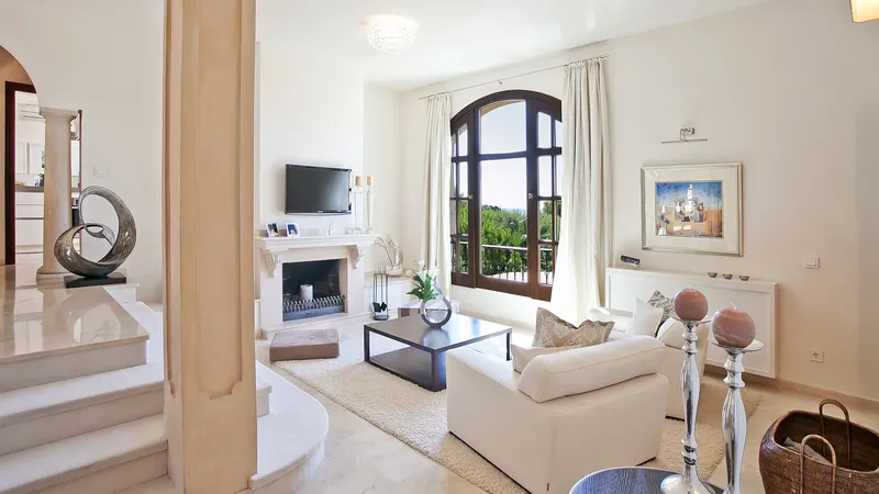 Mediterranean luxury villa with fantastic views over Bendinat to the sea — photo 6