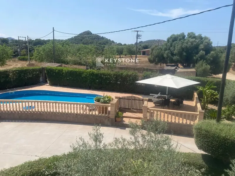 Discover this magnificent stone house of 150 m² distributed over two floors, located in the picturesque village of Son Servera, Mallorca. The pr — photo 10