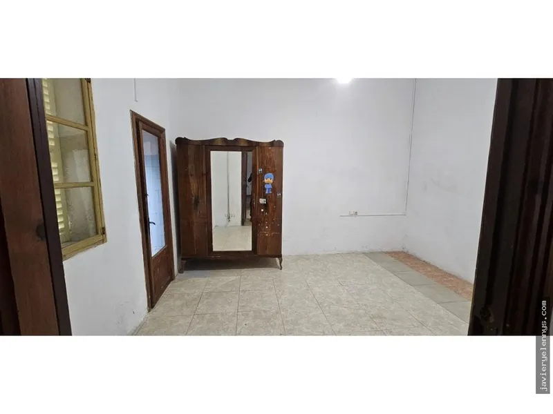 Semi-detached house for sale in Calle de València — photo 7