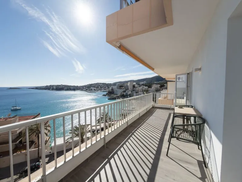 Great Sea View Apartment in Cala Major with Panoramic Terrace — photo 1