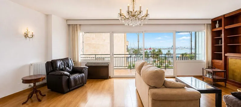 270m² penthouse with 4 bedrooms, 2 bathrooms and sea views for sale — photo 2