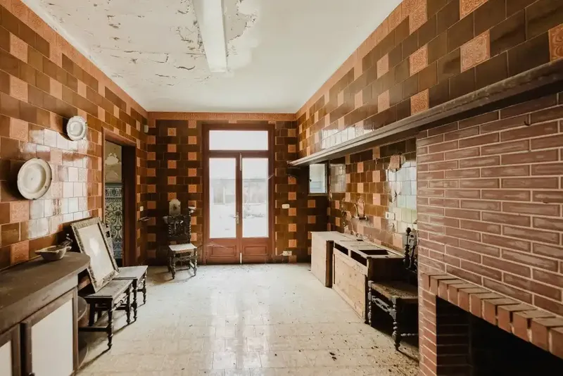 This beautiful early 20th century mansion with striking facade and spacious rooms is offered for sale in the heart of Manacor. — photo 8