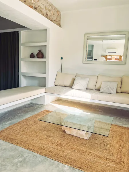 Ground floor with terrace, recently renovated with high quality materials and design in Cala Llombards — photo 8