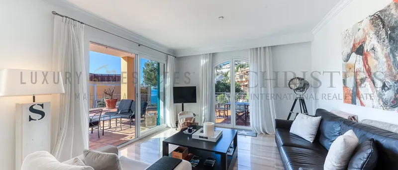 Sea view apartment in Port Andratx with large terrace — photo 1