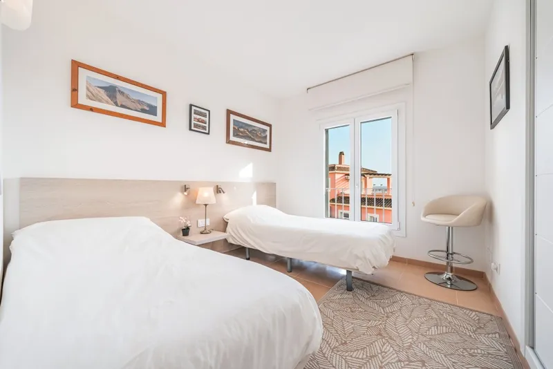 La Rapita gated complex apartment for sale with swimming pool and sunny terraces — photo 9