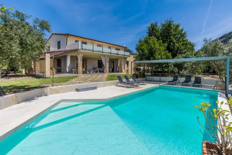 Finca of 455m2 on the outskirts of Pollensa — photo 1