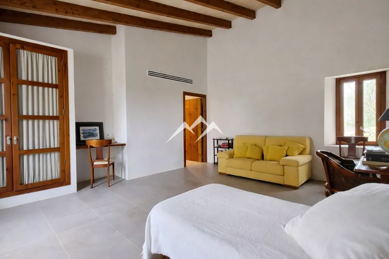 Large Estate of 192,000 m² — photo 10