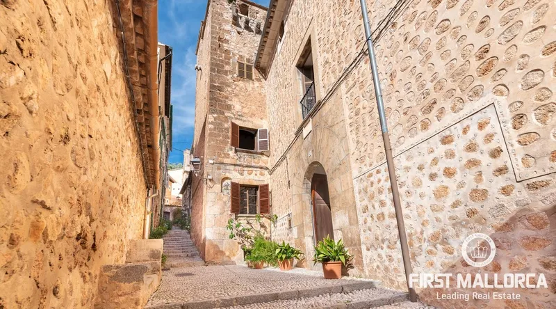 Historic property in the heart of the beautiful village of Fornalutx — photo 7
