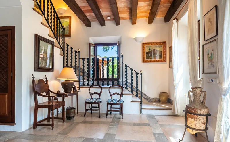 Spectacular finca with pool and guest houses in Sóller — photo 10