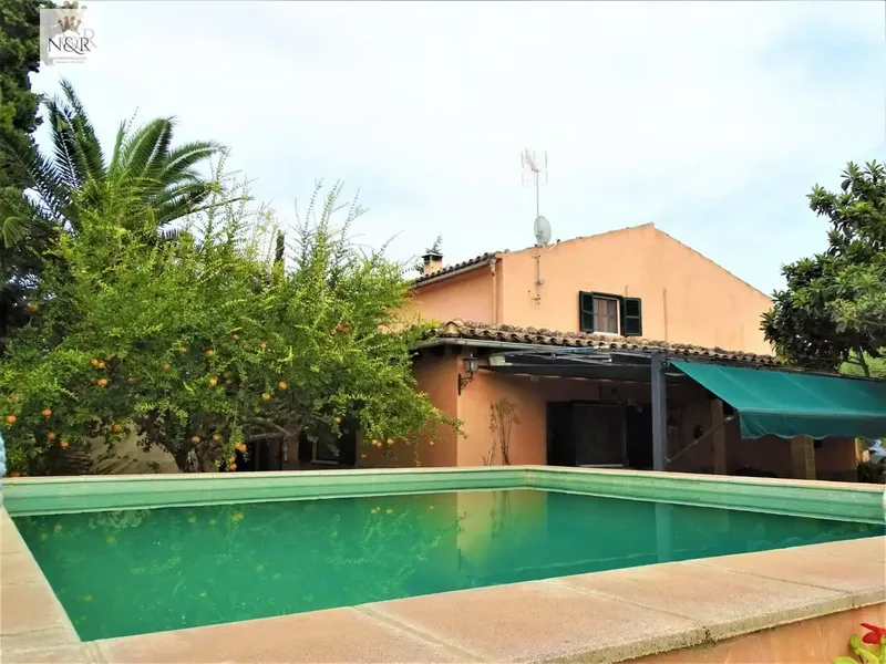 IKV00228/1. Rustic estate for sale in Inca, with asphalt access and very good motorway connection. The property has 2 independent accesses — photo 2