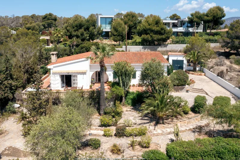 Charming Mediterranean villa steps from Cala Vinyes beach — photo 2