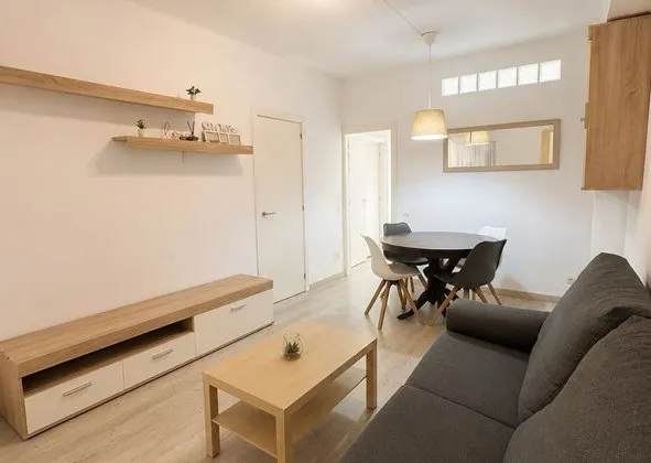 Flat / apartment in Calle del Capità Vila, Pere Garau, Palma de Mallorca — photo 1