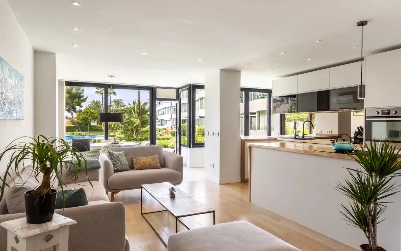 Mallorca Next Properties - Renovated 3-bedroom apartment in Puerto Portals — photo 1