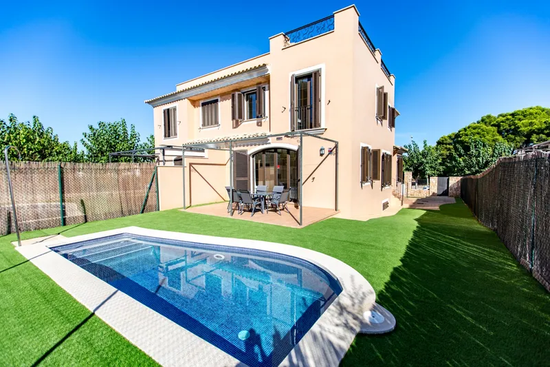 Townhouse with private pool in Puig de Ros — photo 1