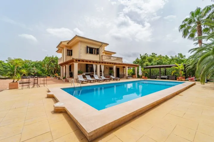 Country house with pool and estate in Bunyola, Mallorca — photo 1