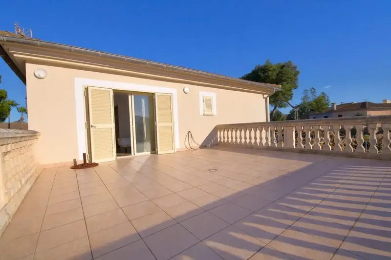 Semi-detached chalet of 241 m2, 250 m from the beach in Playa de Muro — photo 3