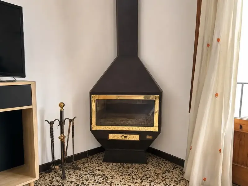 In the center of Mancor de la Vall, one of the most charming villages in the Serra de Tramuntana, we present this spacious village house — photo 3
