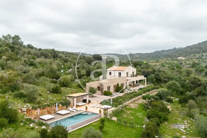 House for sale with sea views in an area near Artà — photo 3