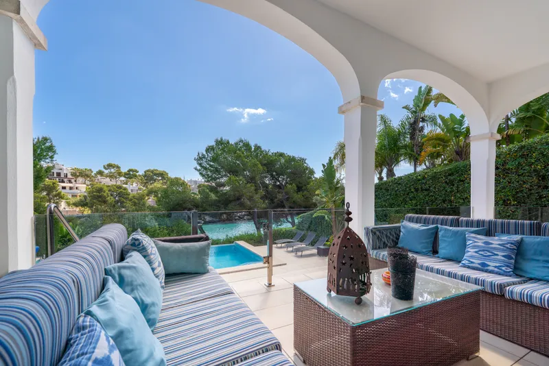 Beachfront villa with ETV license and direct sea access on the first sea line — photo 11