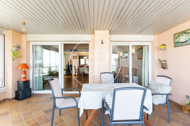 Apartment for sale with terrace and sea views on Paseo Marítimo — photo 8