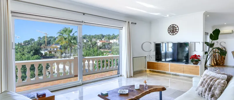 Spacious villa in Costa d'en Blanes with sea views and pool — photo 3