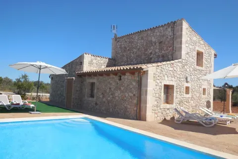 Village house in Llubi, Mallorca — photo 1