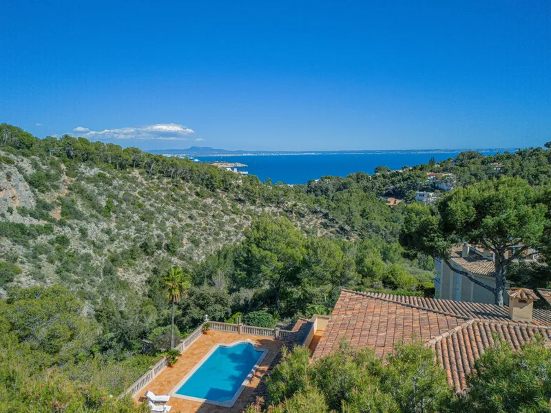 Villa with sea view — photo 5