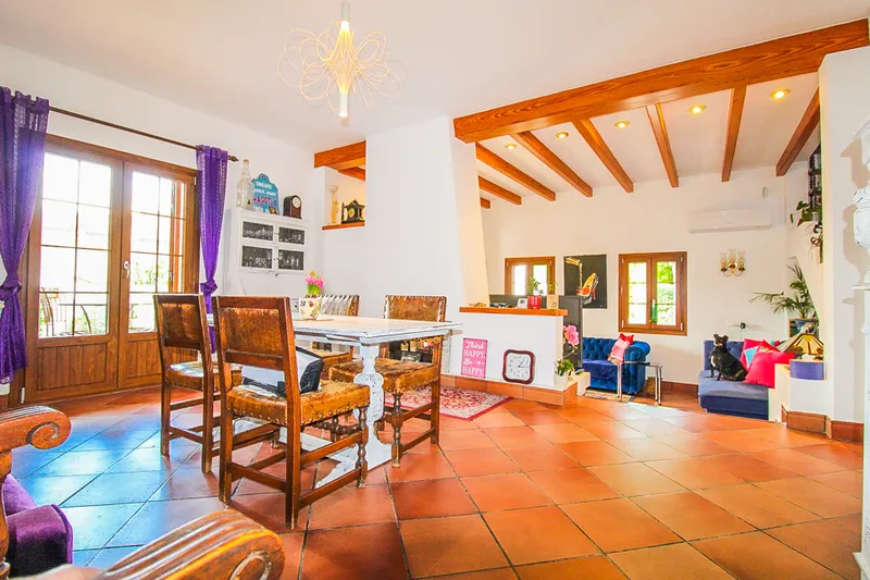 Ref. 2437C – Andratx – Very nice detached house with large garden — photo 11