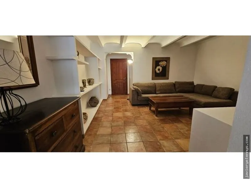 Rental of semi-detached house on calle d'Isabel Montaner — photo 2