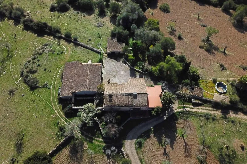 V585 – Exclusive plot with old finca to renovate between Sant Llorenç and Artà — photo 5