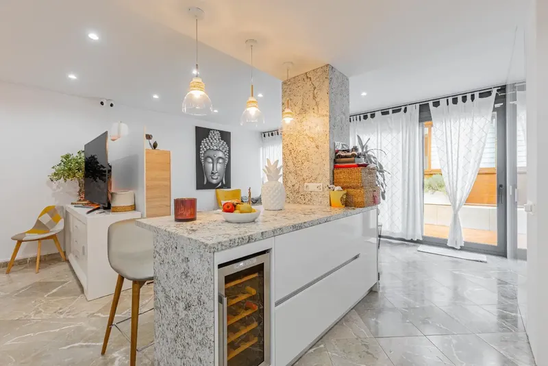 We exclusively present this terraced house with parking space located in a quiet and consolidated residential area of Lloseta. — photo 7