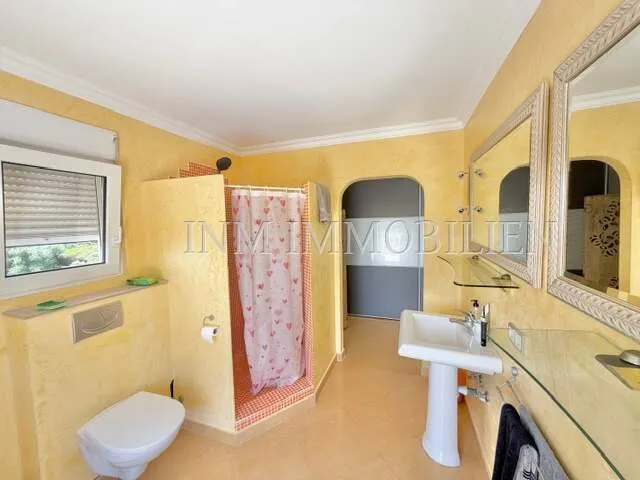 260m² detached house with 5 bedrooms, pool & sea views for sale — photo 12