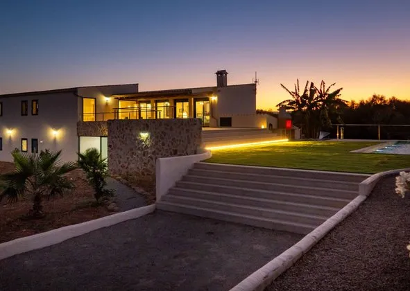 Estate in Campos — photo 2